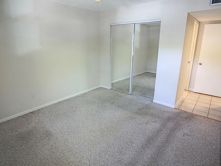 40 Andalusia Ct #40 — Photo 17