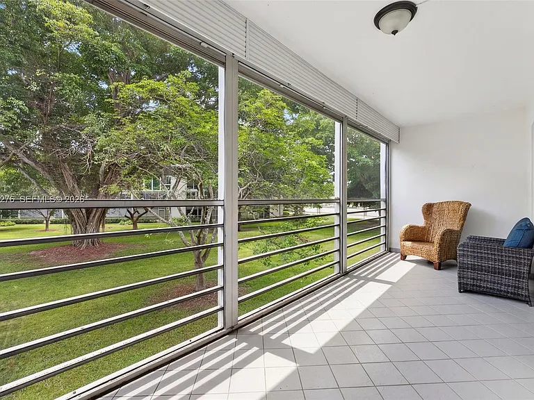 2404 Antigua Cir #M2 — Photo 19