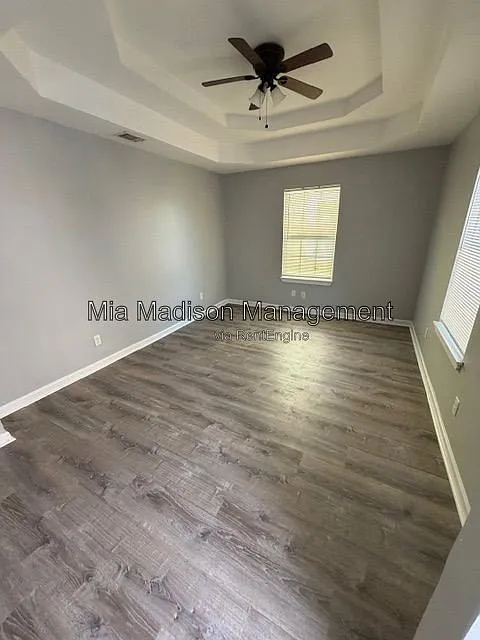 2 bed, 1.0 bath, 756 sqft, $1,700 — Photo 3