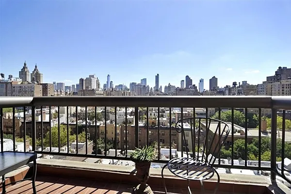Rented by Corcoran | media 22