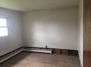 15 Pulaski Ave, Carteret, NJ 07008