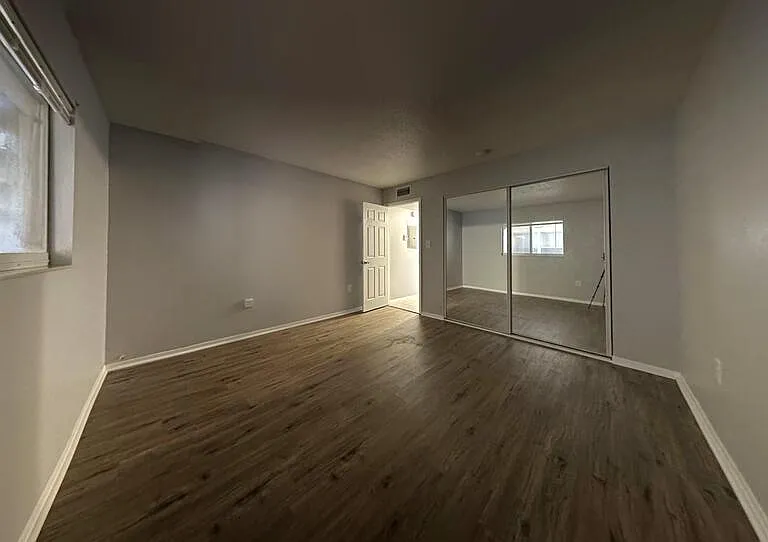 4725 39th Ave N #101 — Photo 13