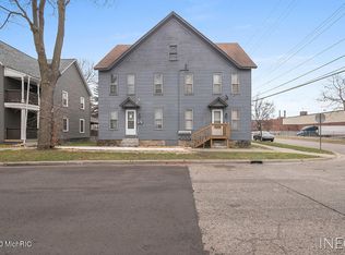 900 Davis Ave NW, Grand Rapids, MI 49504