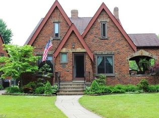 17201 Woodbury Ave, Cleveland, OH