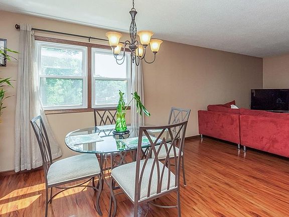 5th image of 1751 Sherbrook Dr NE