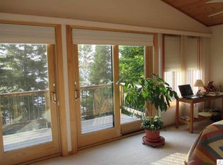 6944 Bear Island Rd, Duluth, MN 55803