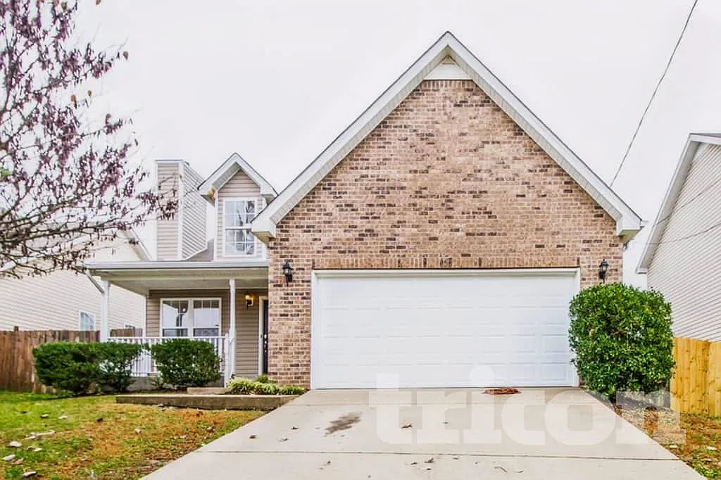 655 Holland Ridge Drive La Vergne TN — Photo 1
