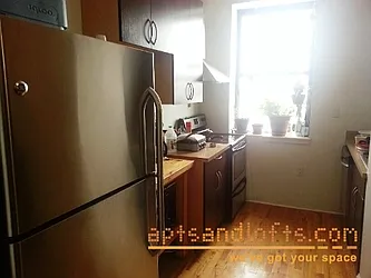 Rented by aptsandlofts.com