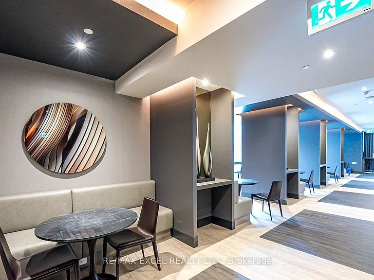 8 Cumberland St #1808 — Photo 28