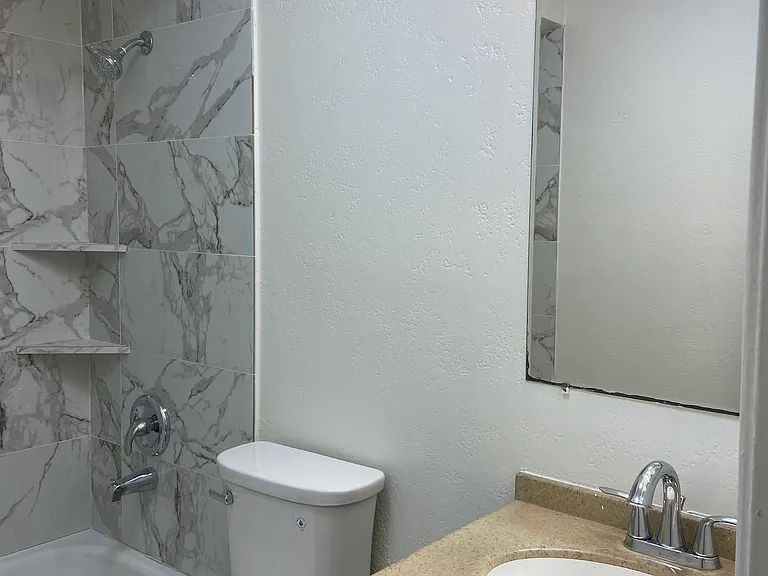 212 N Bowser Rd — Photo 16