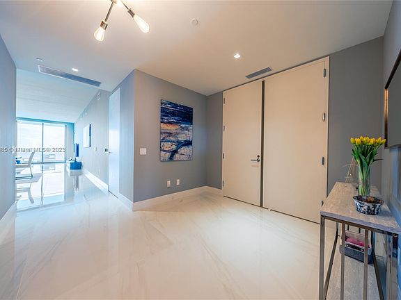 5th image of 18975 Collins Ave #4001