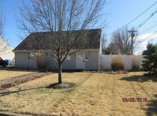 86 W Francis St, Iselin, NJ