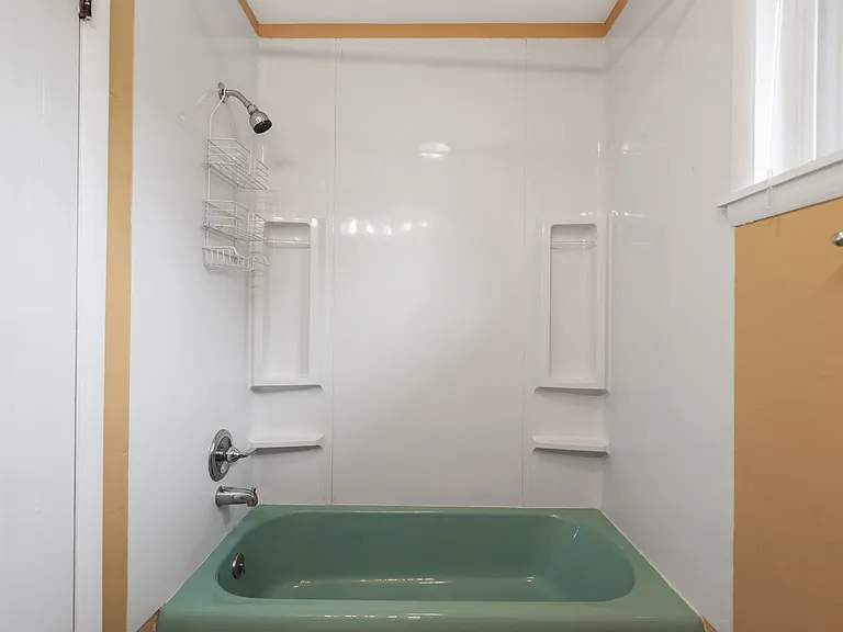 1221 Mount View Ln — Photo 12