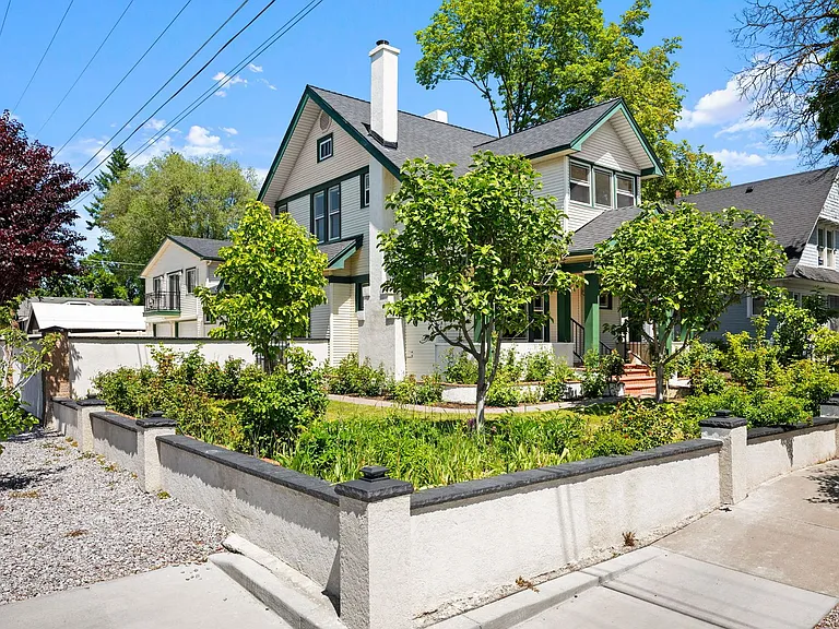 1028 W Chelan Ave — Photo 36