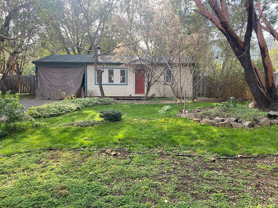 1st image of 233 Upper Applegate Rd