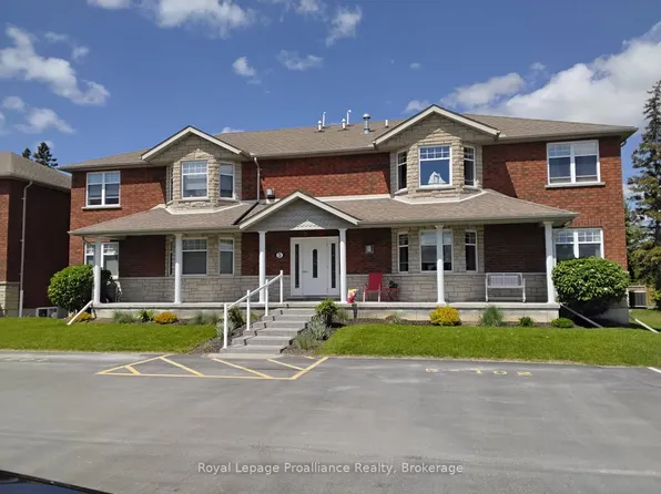 5 Dockside Ln #202, Brighton, ON K0K 1H0