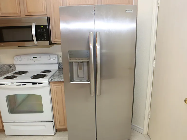 7305 Maplewood Dr — Photo 24