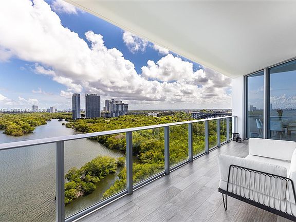5th image of 17111 Biscayne Blvd Unit 1406