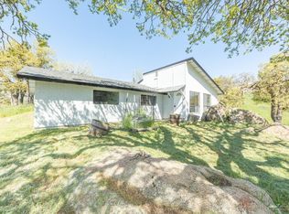 29801 San Joaquin Dr, Tehachapi, CA 93561