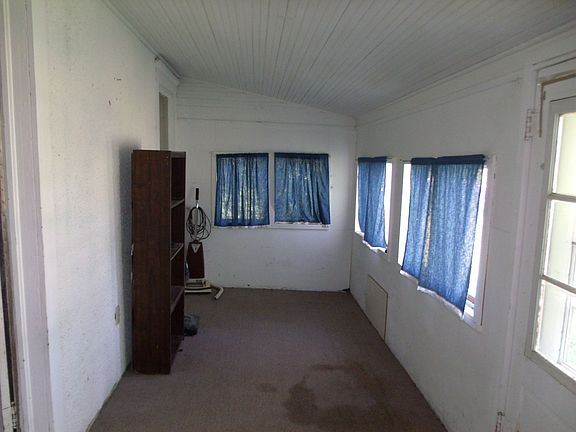 2nd image of 809 N Nutting St