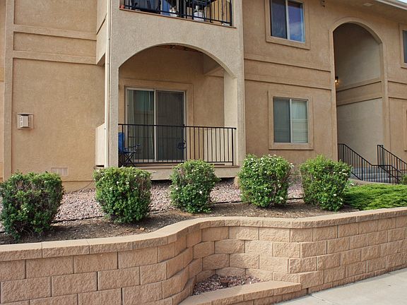 A few steps to the entry