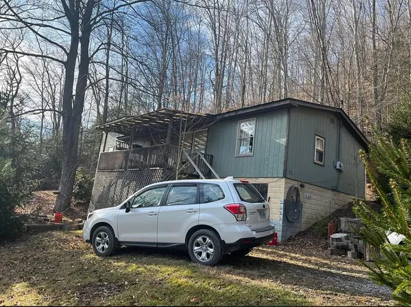 2635 Orr St, Big Stone Gap, VA 24219