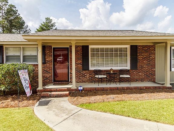 3rd image of 109 Ashley Cir