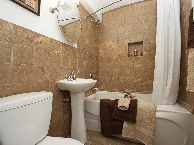 358 McArthur Ave — Photo 10