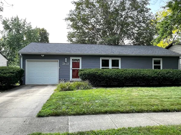 2603 Trafalgar Sq, Champaign, IL 61821