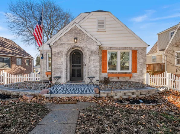 1215 College Blvd, Harlan, IA 51537