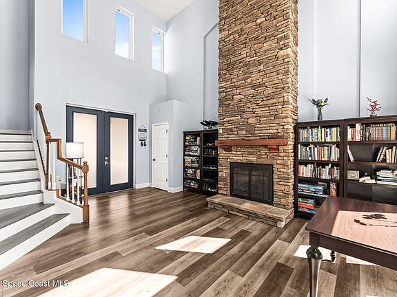 5th image of 2873 Glenridge Cir