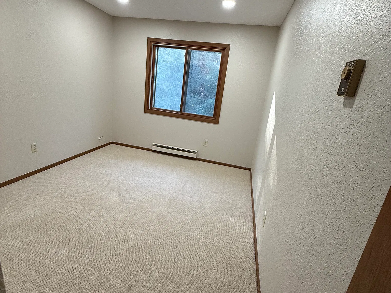 2 bed, 1270 sqft, $1,850 — Photo 2