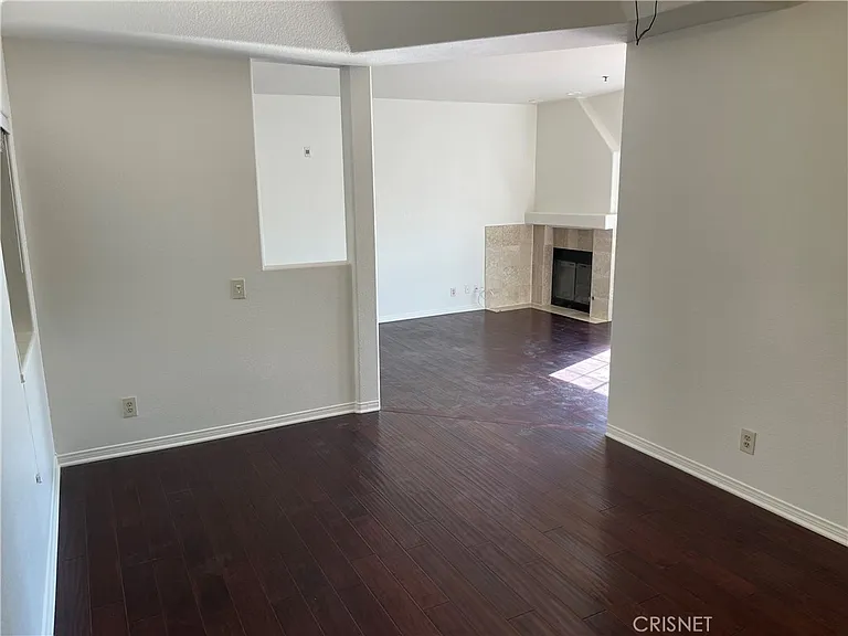 10630 Moorpark St #104 — Photo 36