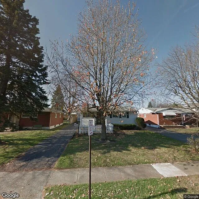 685 Holly Hill Dr photo 1