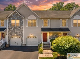 5 Edith Pl, Somerset, NJ 08873