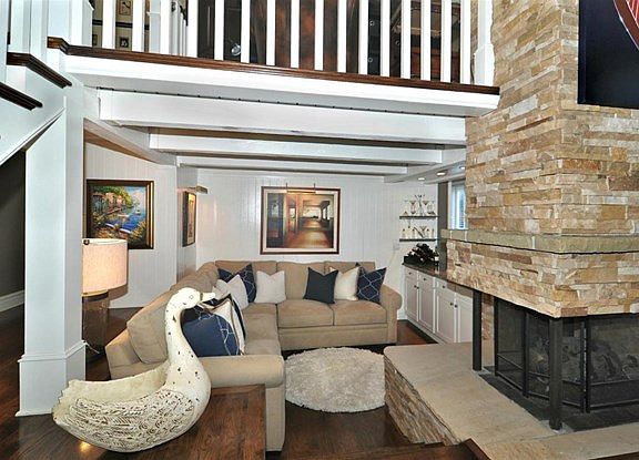 3rd image of 1391 Southwind Cir