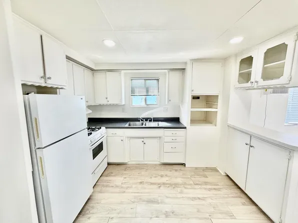 17069 N Indian Canyon Dr, Desert Hot Springs, CA 92240