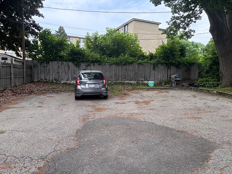 18 Esther St #3 — Photo 16