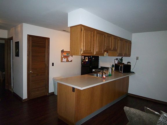 3rd image of 3 Steamboat Dr
