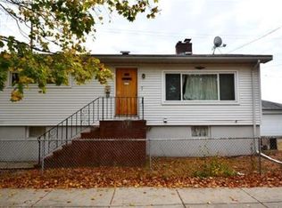 16 Oliver St, Malden, MA 02148