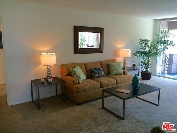 5th image of 850 S Shenandoah St APT 207