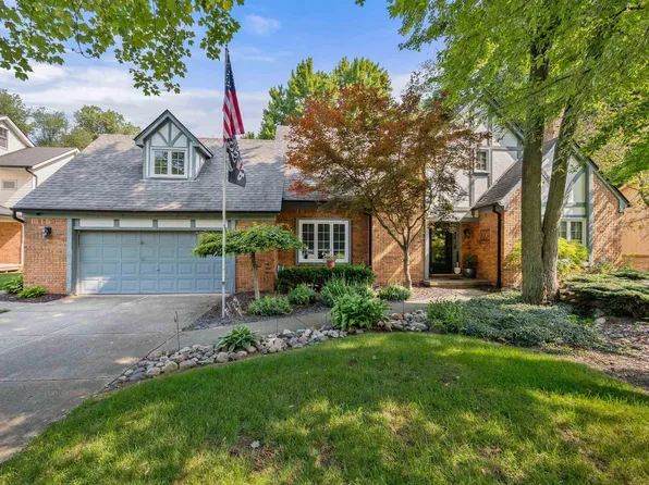 8993 Mary Ann Ave, Shelby Township, MI 48317