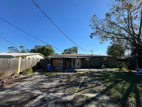 3rd image of 4718A El Dorado Dr