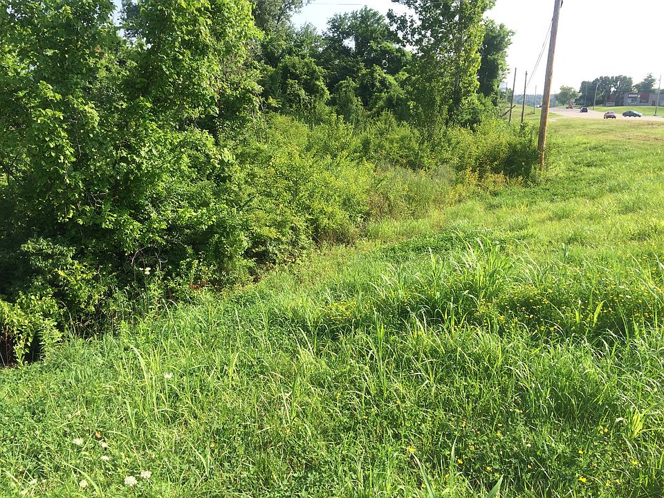 2nd image of 6335 Lemay Ferry Rd
