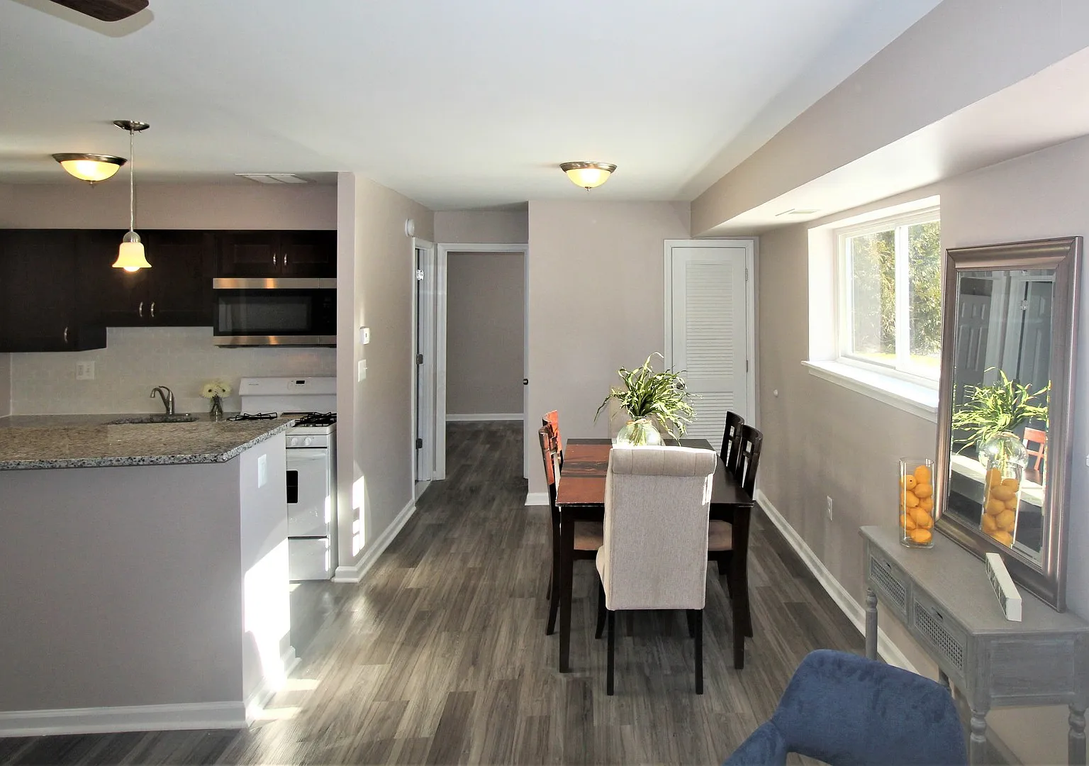 814 Nat Ct — Photo 1