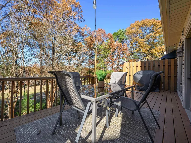 3036 Old Stone Dr — Photo 5