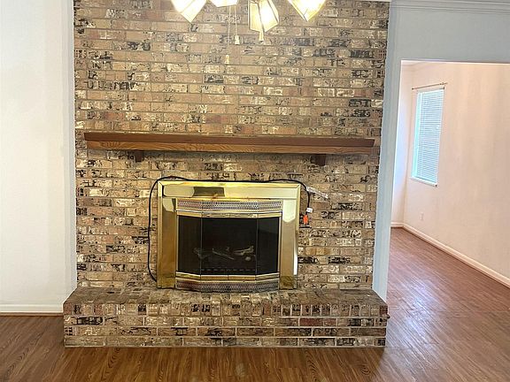 5th image of 219 Powell Dr