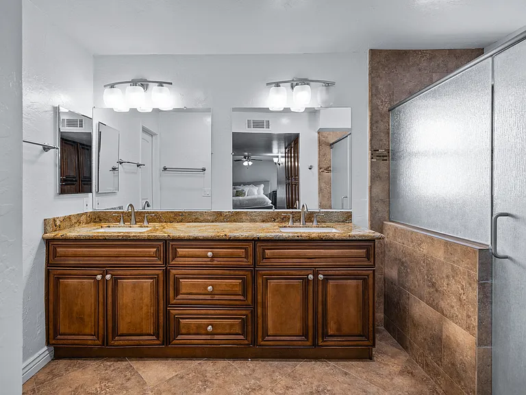 7118 E Buena Terra Way — Photo 23