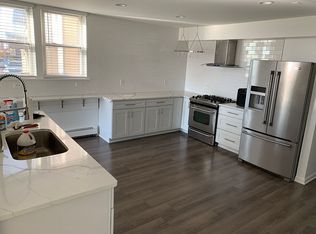 1607 Cass Lake Rd UNIT A, Keego Harbor, MI 48320