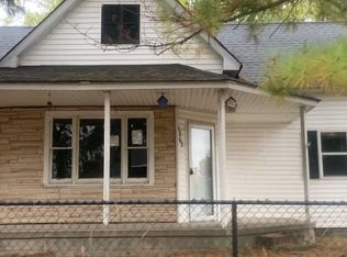 1307 Newton Ave, Johnston City, IL 62951